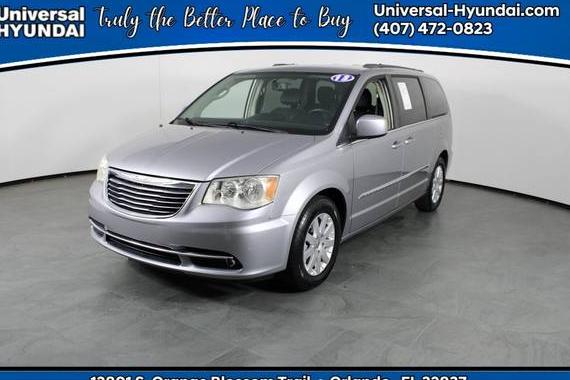 CHRYSLER TOWN AND COUNTRY 2013 2C4RC1BG8DR677601 image